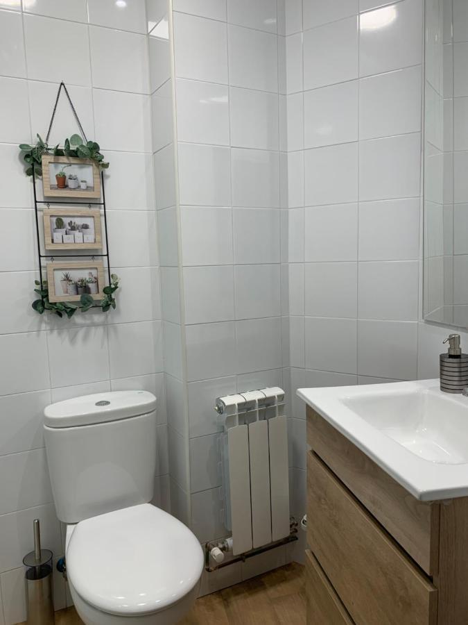 Apartamentos Santullano 1 Oviedo Eksteriør bilde