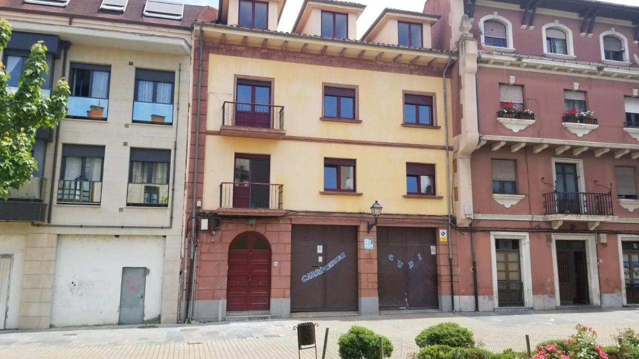 Apartamentos Santullano 1 Oviedo Eksteriør bilde
